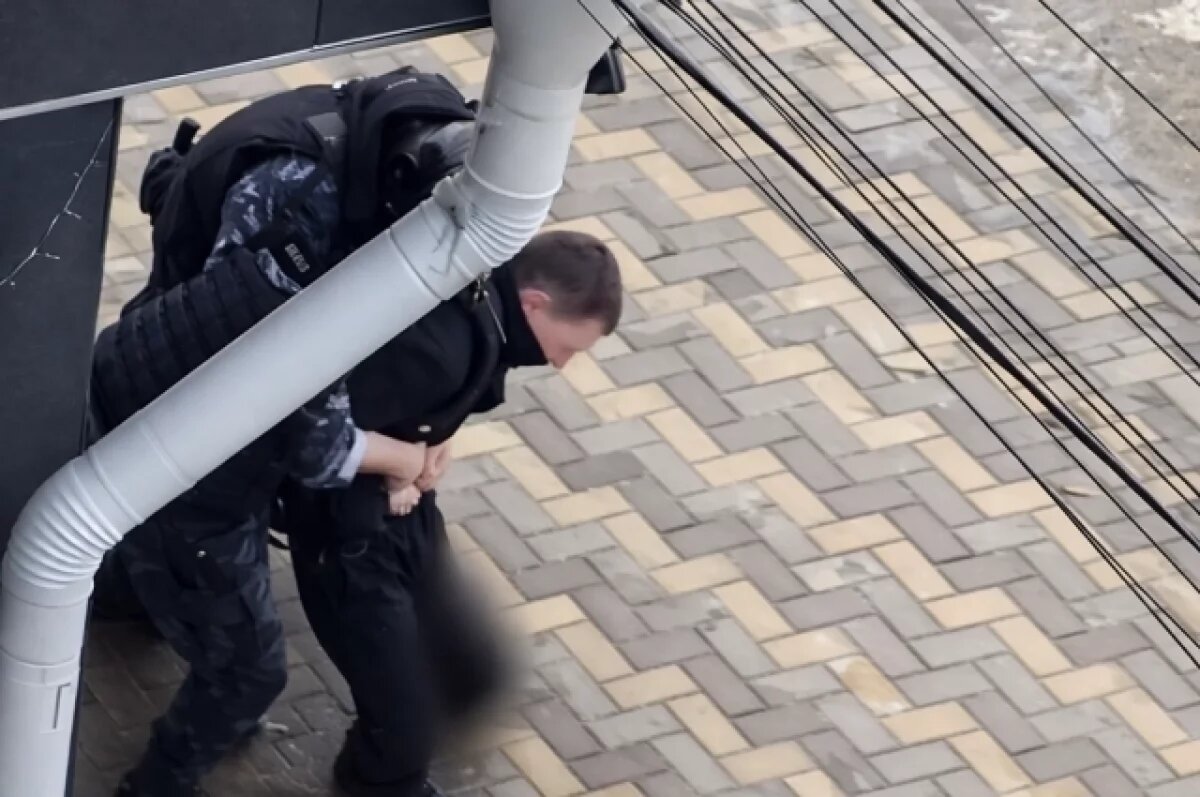    Один погиб, двое пострадали: что известно о стрельбе в колледже в Анапе