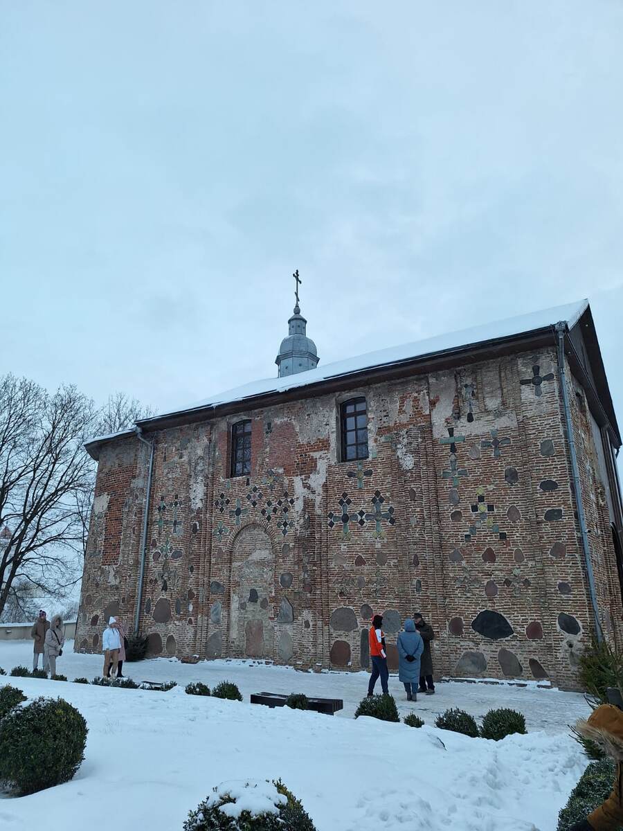 От тех давних времен в городе осталась Борисоглебская (Коложская) церковь. Считается одним из немногих памятников чёрнорусского зодчества. Церковь действующая и в ней проходят богослужения