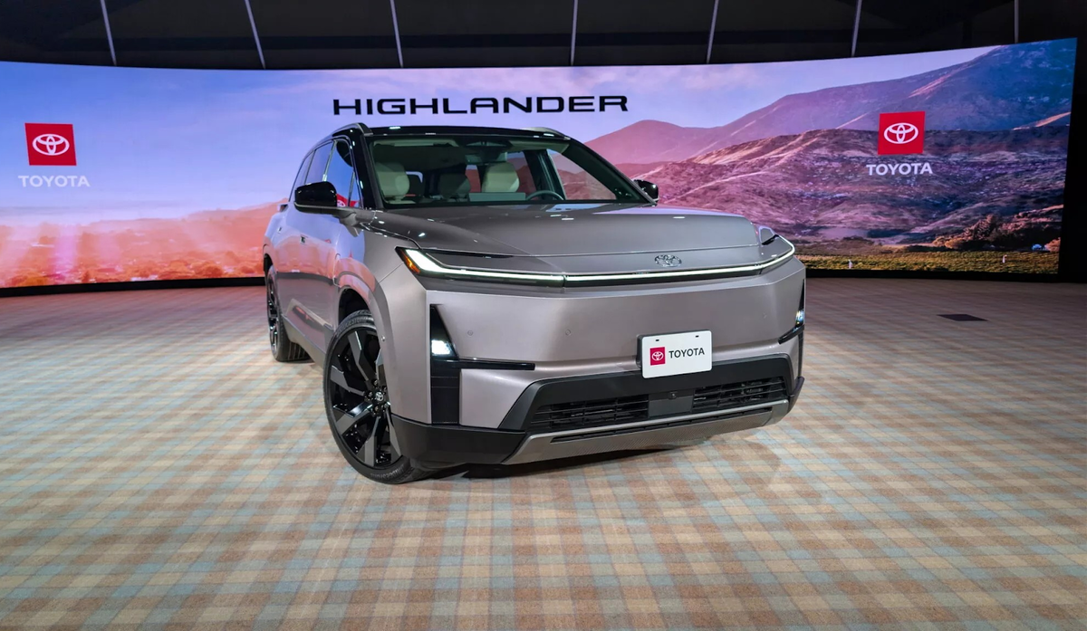 Новый Toyota Highlander 2027 модельного года