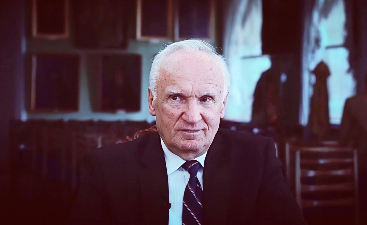 Алексей Ильич Осипов — учёный-богослов, педагог, доктор богословия, заслуженный профессор Московской Духовной Академии и Семинарии, писатель, публицист, проповедник.