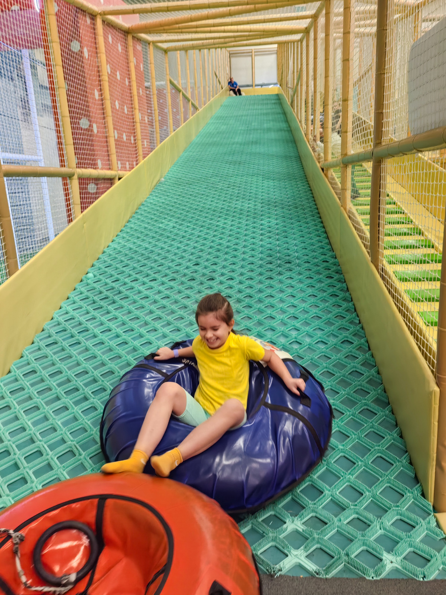 На ватрушке