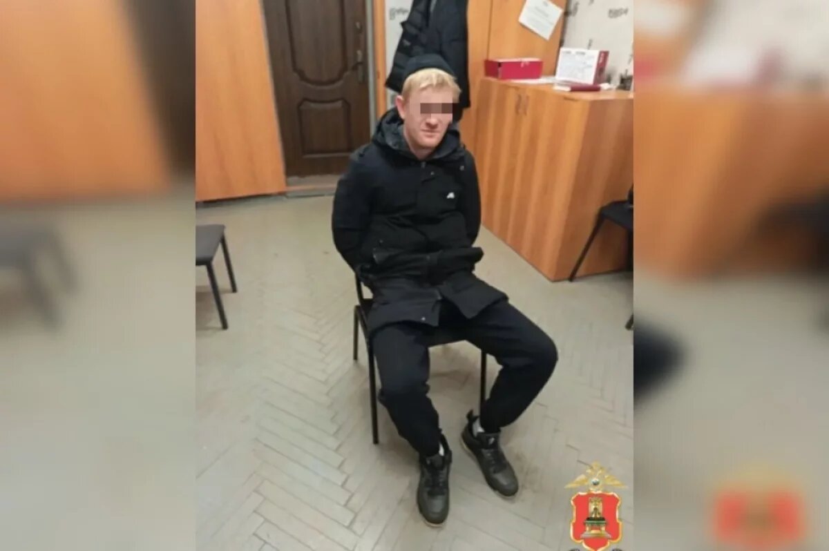    В Бежецке на остановке задержали мужчину с наркотиком