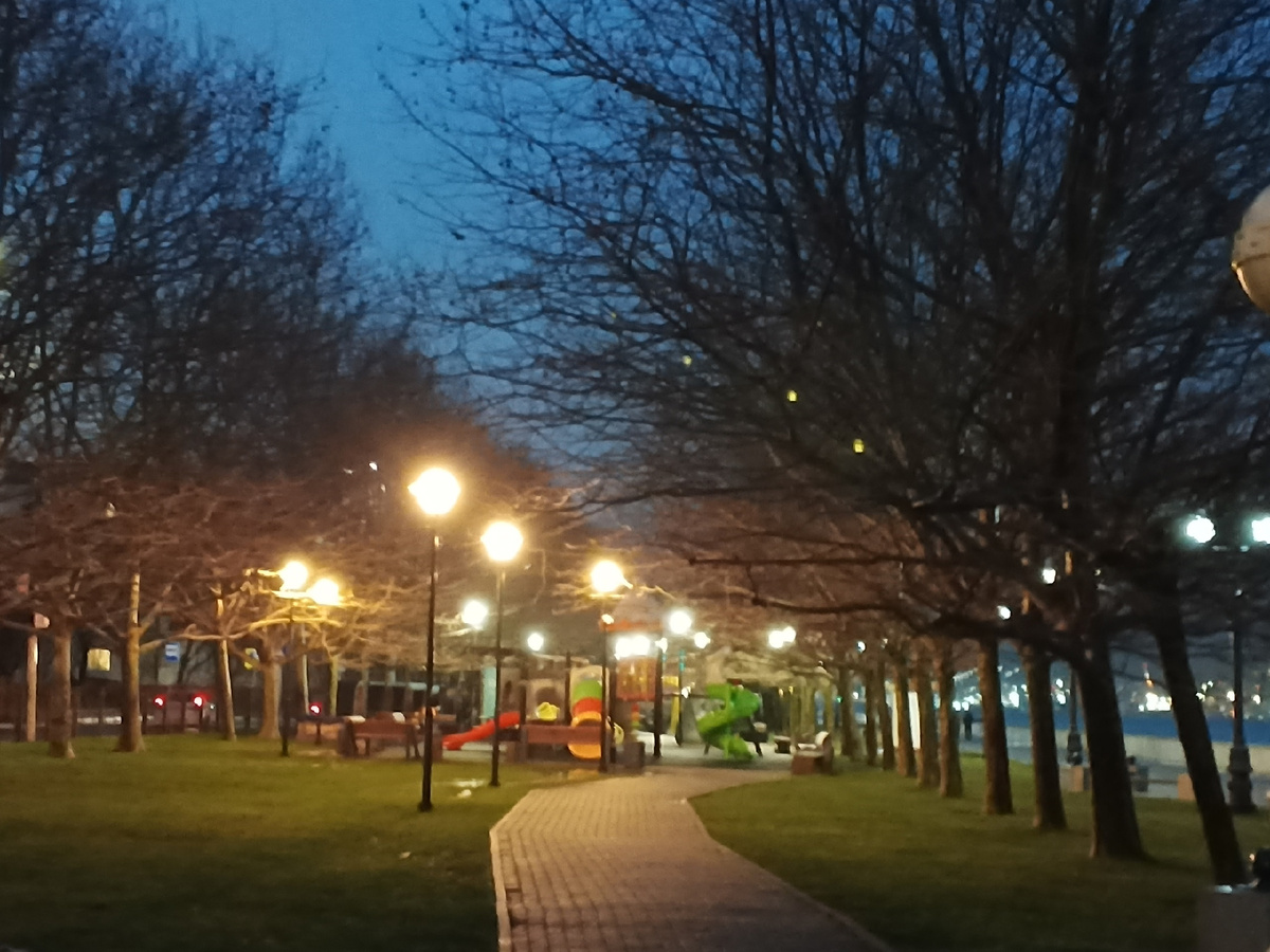 Детская площадка. Фото Галины Малышевой.