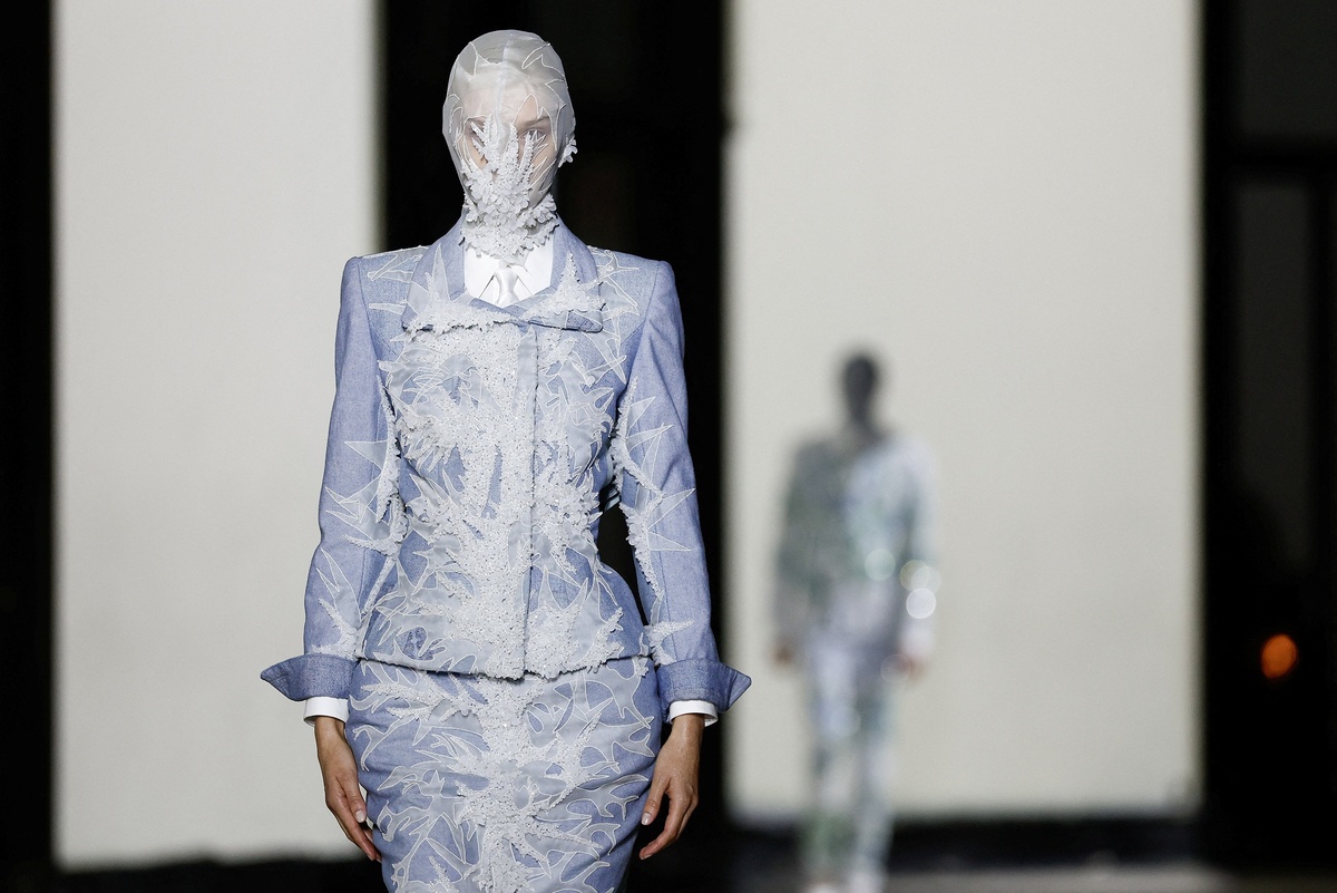    Показ швейцарского дизайнера Кевина Жерманье./REUTERS/Benoit Tessier