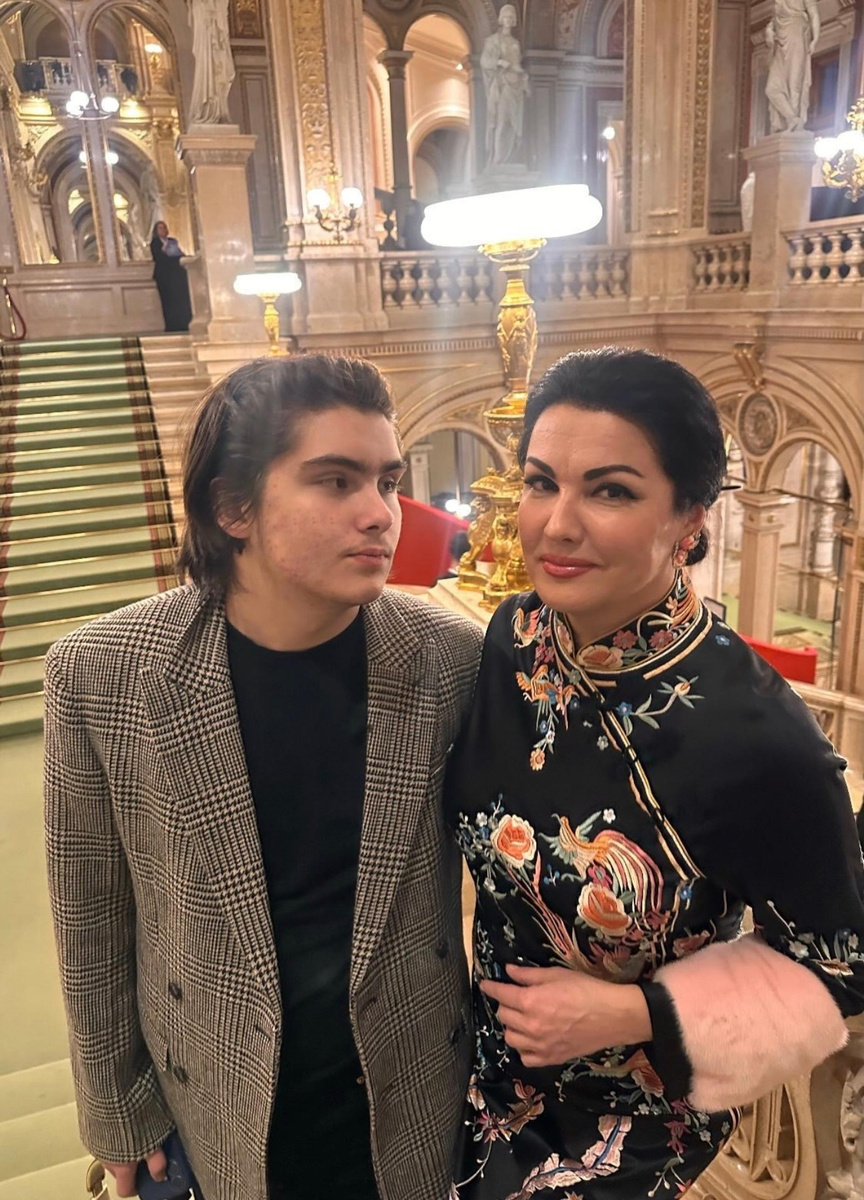    Анна Нетребко с сыном. Фото: Соцсети Анны Нетребко