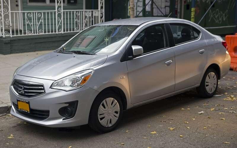 Mitsubishi Attrage📷
