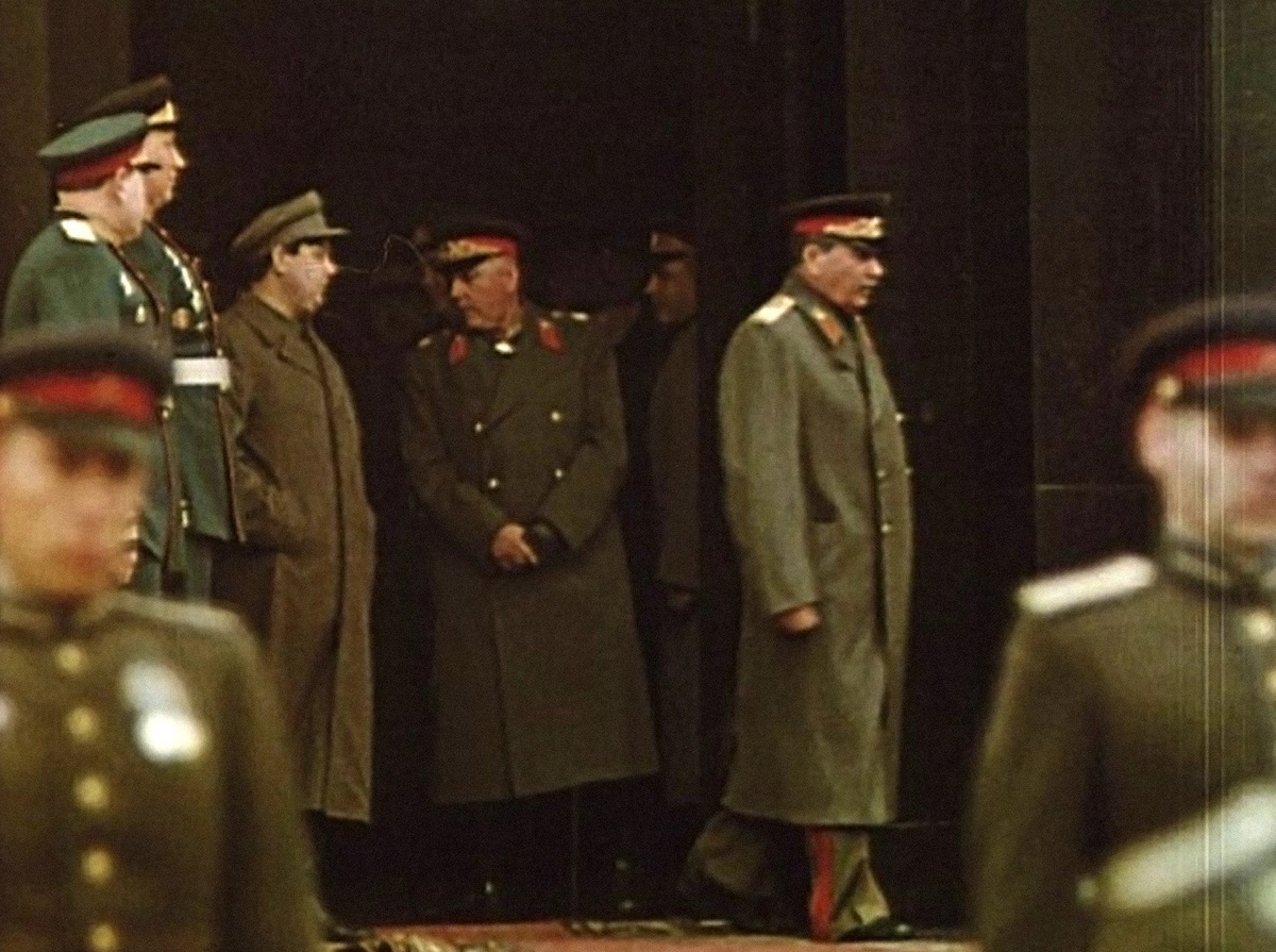 И.В.Сталин и советское руководство перед парадом Победы 24 июня 1945 года. Изображение из открытых источников