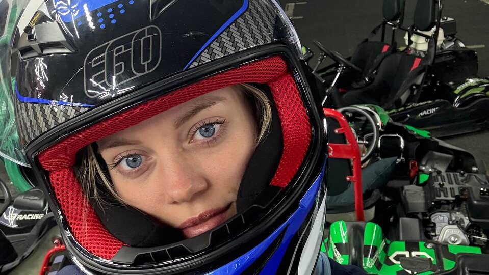 Разогналась до визга шин на Фукуоке: наш картинг-эксперимент