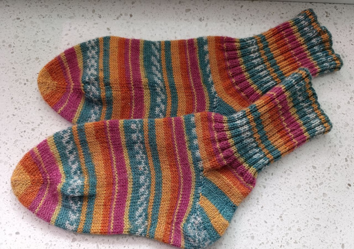 Носки после стирки в машине и сушке на батарее