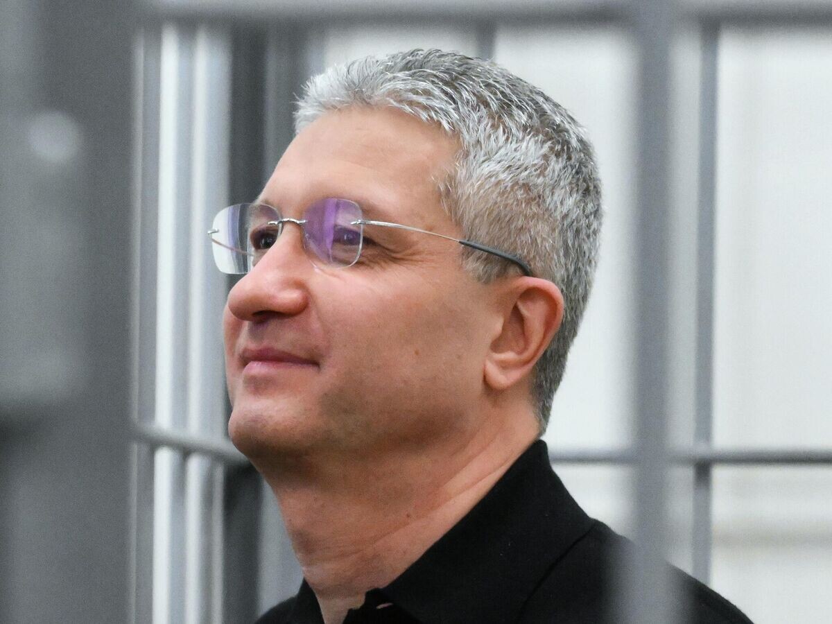    Бывший заместитель главы Минобороны РФ Тимур Иванов во время оглашения приговора в Мосгорсуде | © РИА Новости / Григорий Сысоев