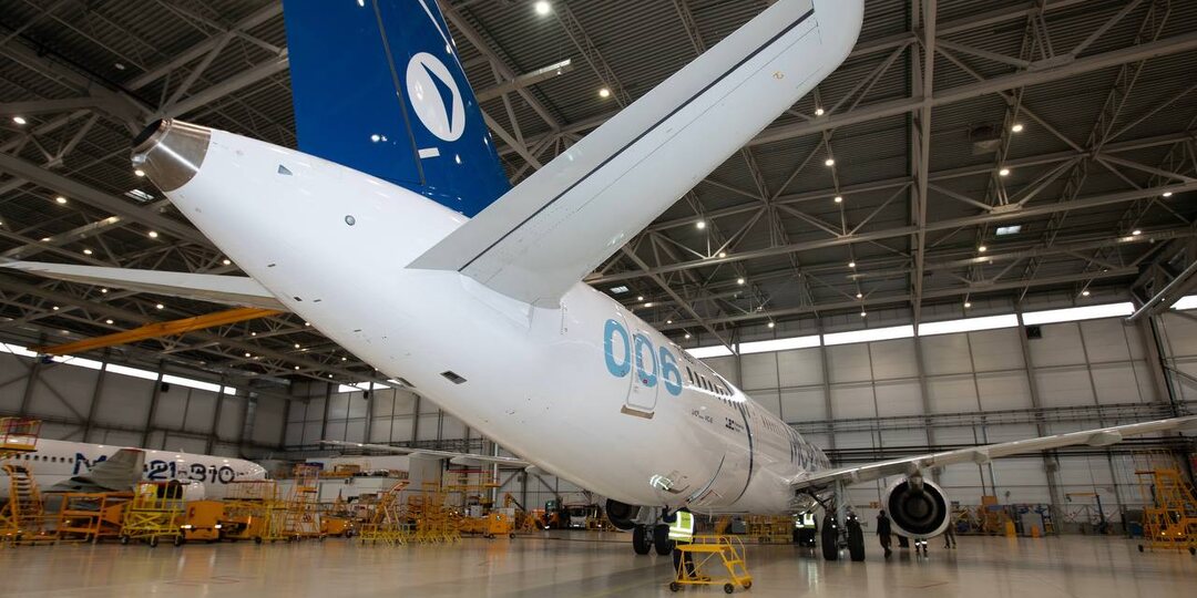 МС-21 — российский заменитель Airbus и Boeing — полностью избавился от импортных композитов