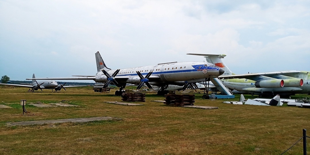 Центральный музей Военно-воздушных сил - Ту-114