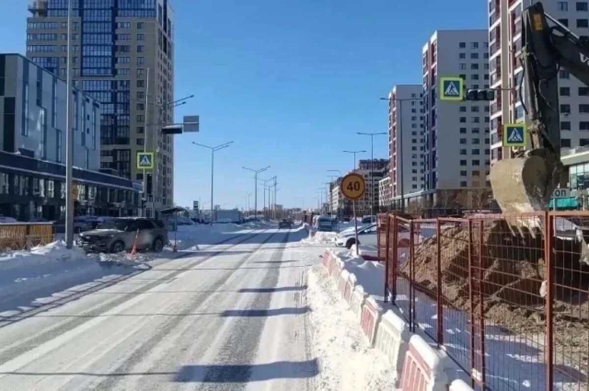    На Газовиков легковушка выехала на тротуар и сбила школьника