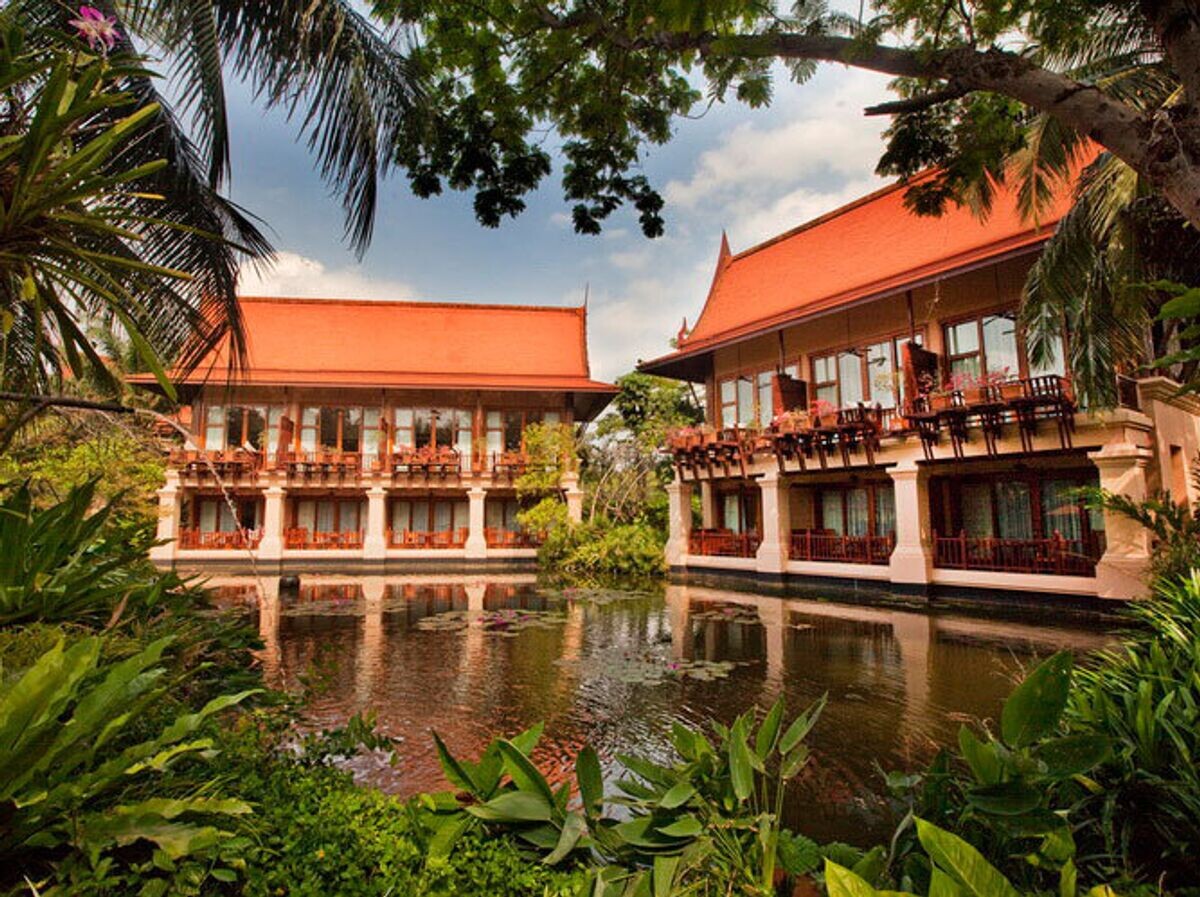    Вид на корпуса пятизвездочного отеля Anantara Hua Hin Resort & Spa | © Фото : Anantara Hua Hin Resort & Spa