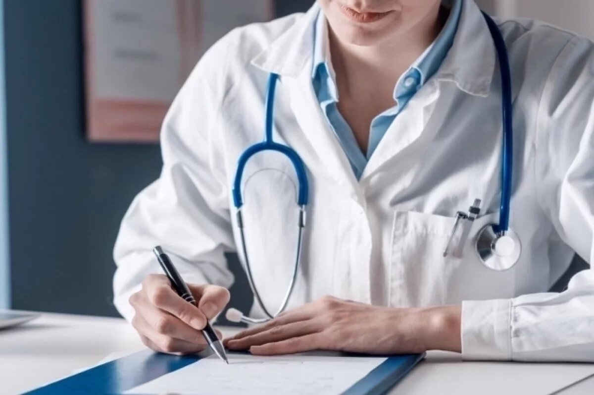    На Урале бывшую заведующую поликлиникой осудили за поддельный диплом врача