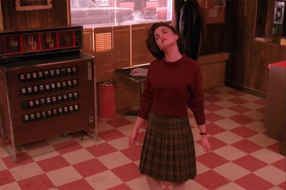     Кадр из телесериала «Twin Peaks»