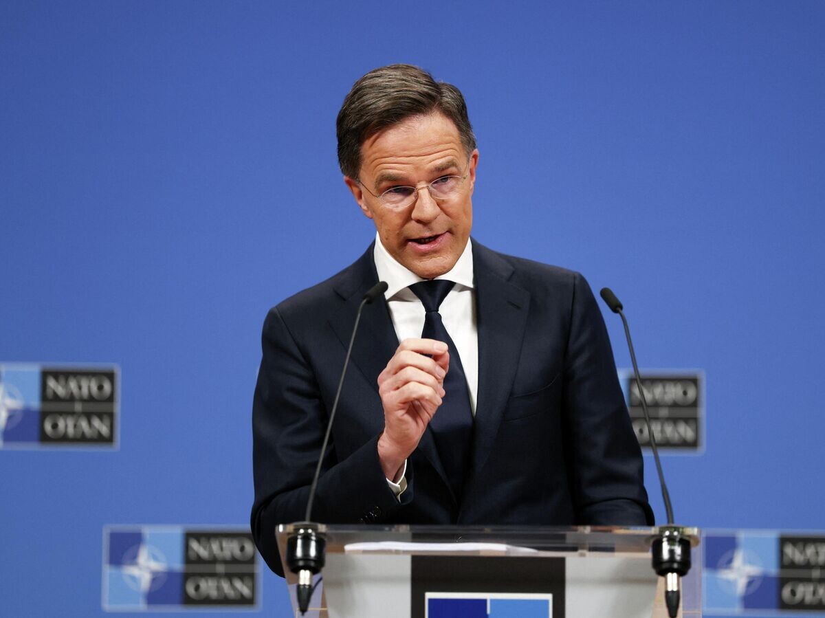    Генсек организации Марк Рютте на пресс-конференции перед встречей министров обороны НАТО в Брюсселе | © REUTERS / Tom Nicholson