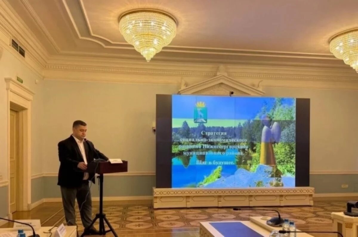    Кандидаты в мэры Каменска-Уральского и Нижних Серёг прошли собеседования