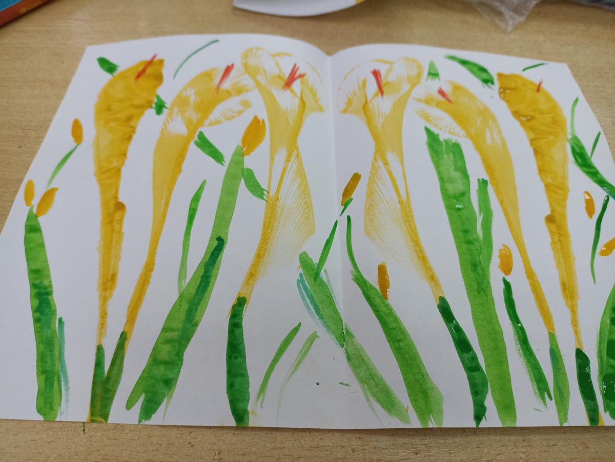 Это "ниткография")) рисовали на занятиях) 