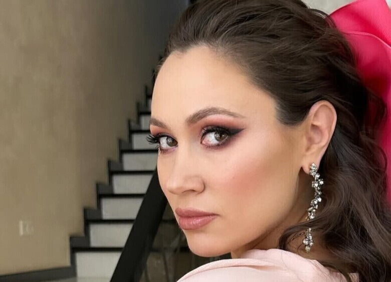     Елена Товстик