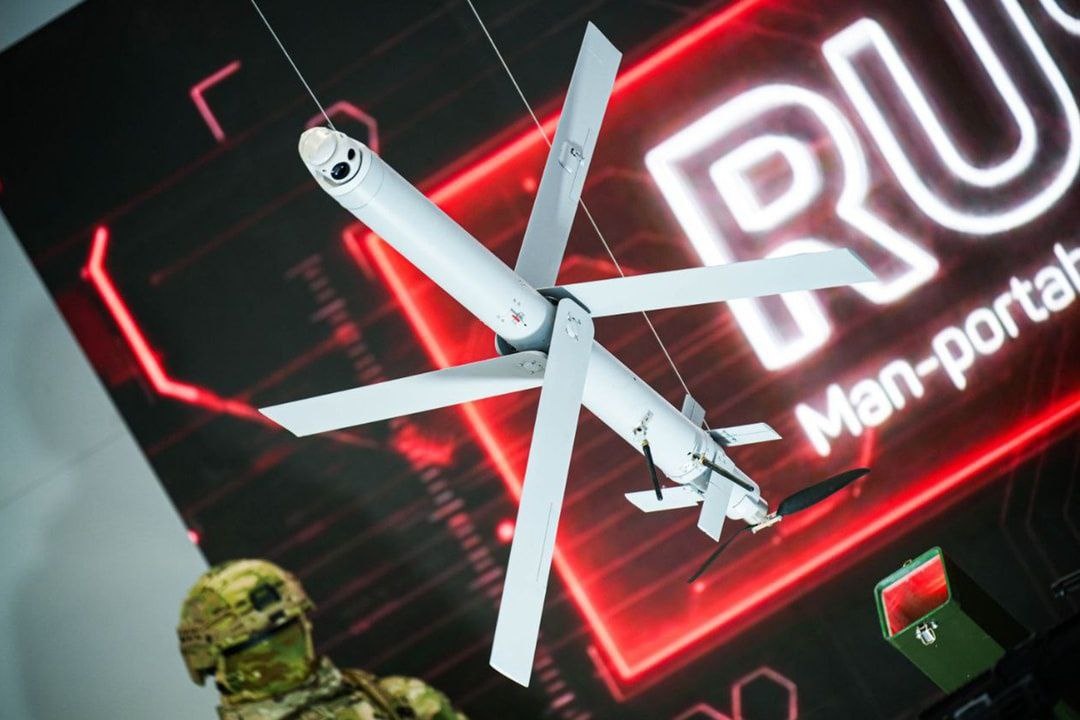 Фотографии БпЛА "РУС-ПЭ" с выставки 