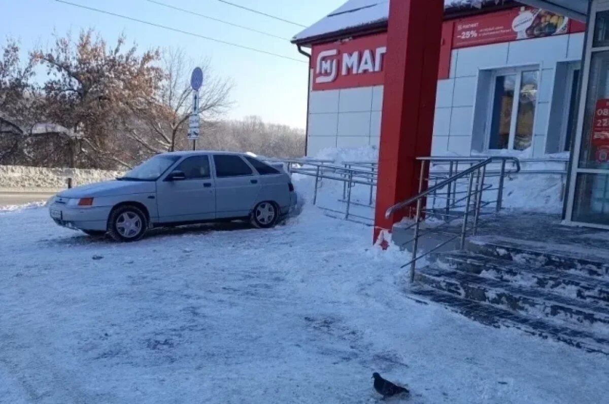    В Пензе на улице Кижеватова ликвидировали снежный навал