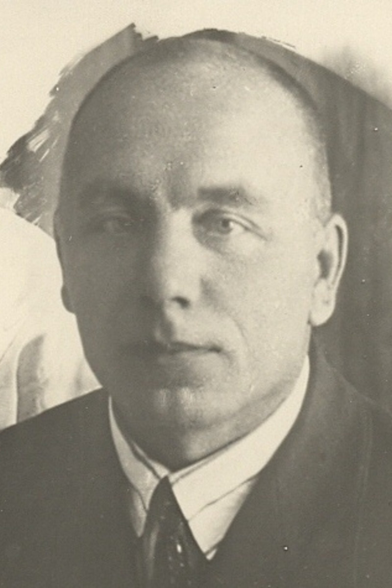 Сахаров Сергей Владимирович – мой прадед, Новосибирск, 1930. Фото из семейного архива автора.