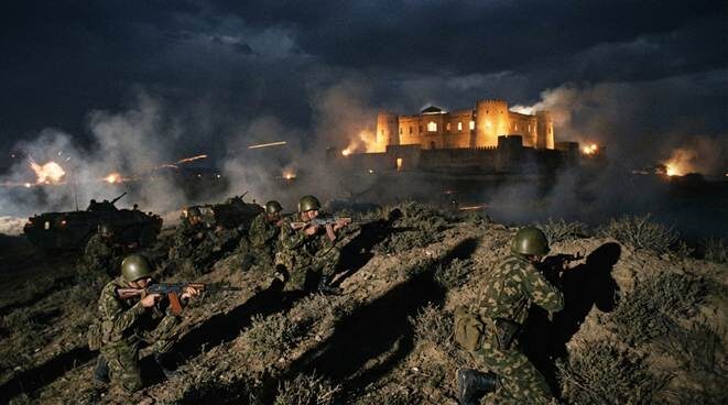 Операция по штурму дворца длилась всего 43 минуты, но решение о ней в Кремле вынашивали месяцами.