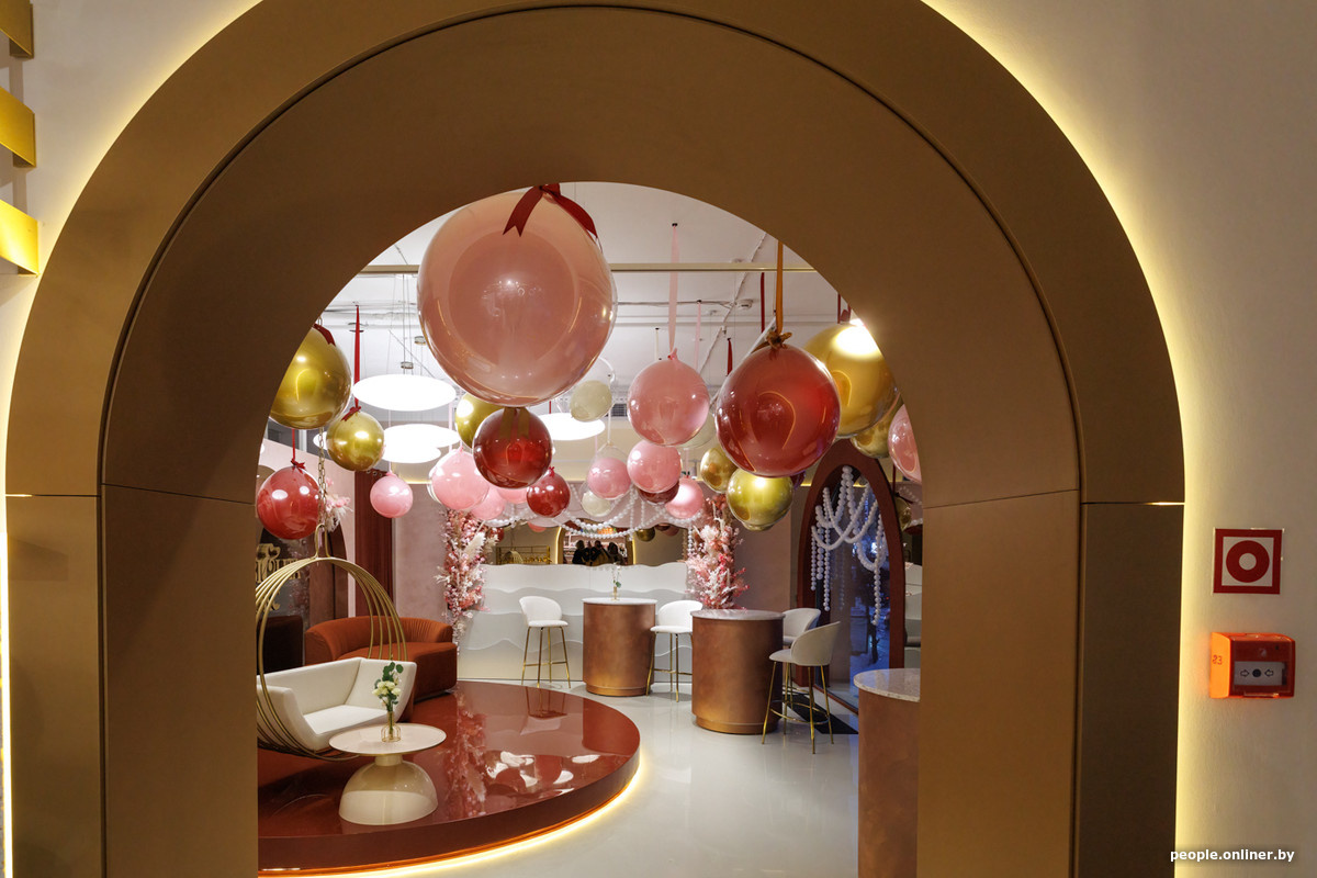 Листайте вправо, чтобы увидеть больше изображений