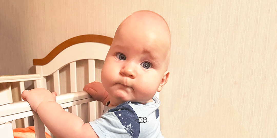 Мирону срочно нужна операция на черепе! Но пластины и само вмешательство не входят в ОМС. Помогите малышу!