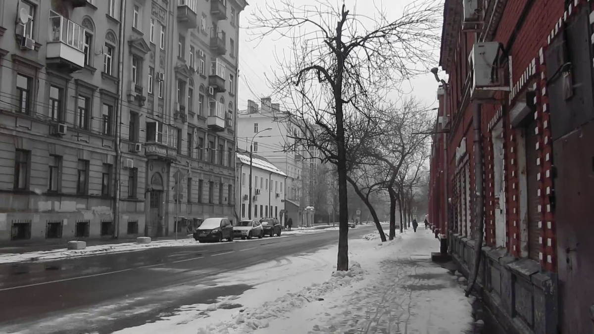 Февраль в Москве. Именно от этого я сбегал.