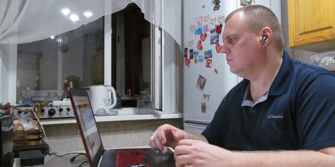 Беспроводные наушники Breeks X08: просмотр видео на смартфоне и ноутбуке - реальное тестирование