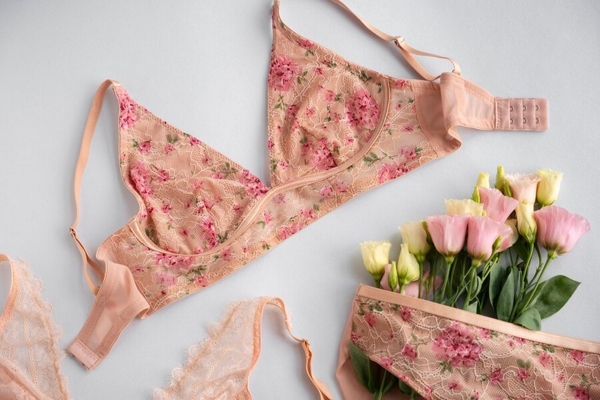 Современное женское бельё. \ Фото: swiatkobiety.com.pl.