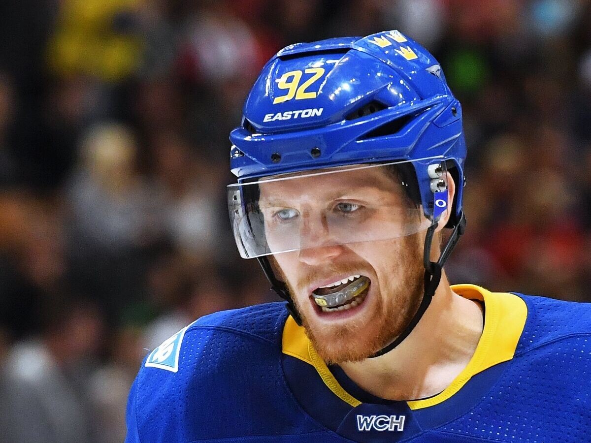    Игрок сборной Швеции Габриэль Ландескуг в матче группового этапа Кубка мира по хоккею между сборными командами Швеции и Европы | © РИА Новости / Алексей Куденко