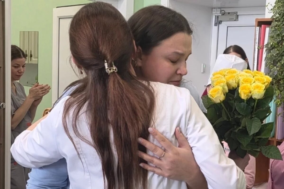    Врачи два раза спасали сахалинку при остановке сердца