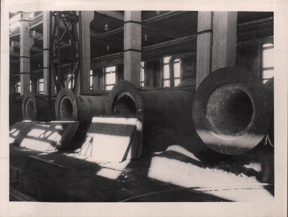    Сажевый завод. 1961 г.. Источник: goskatalog.ru, архив АГКМ, Белошицкий А.Е.