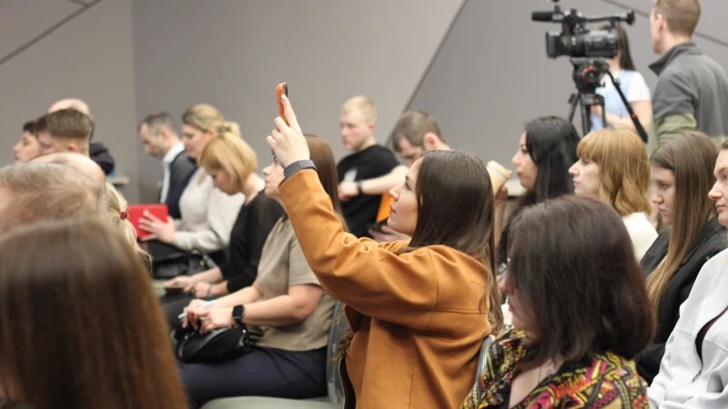     В центре «Мой бизнес» прошел семинар-интенсив по маркировке товаров и самым наболевшим вопросам. Софья Комарова