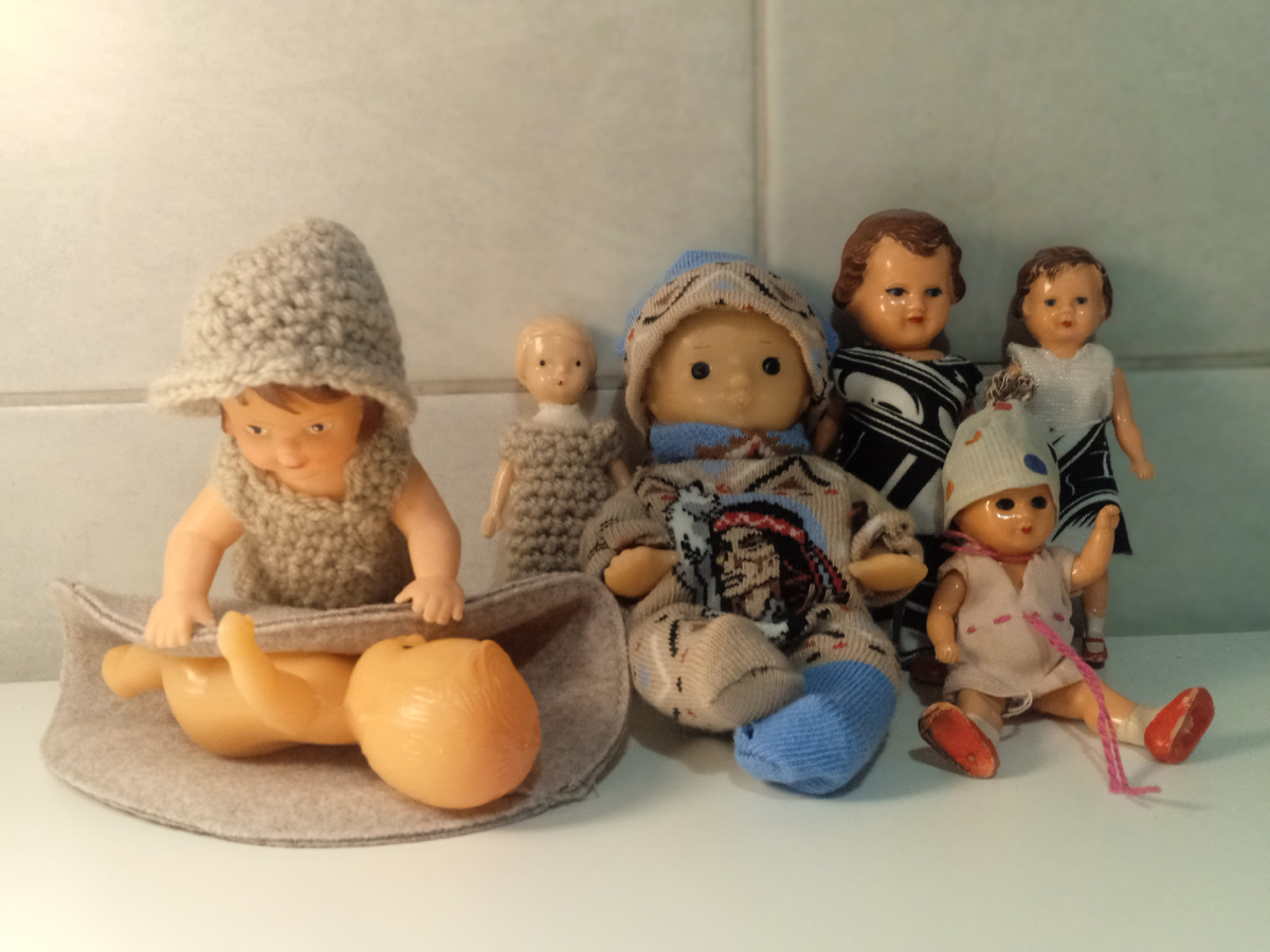 Тирольская семья и другие пупсики. Фото автора.
