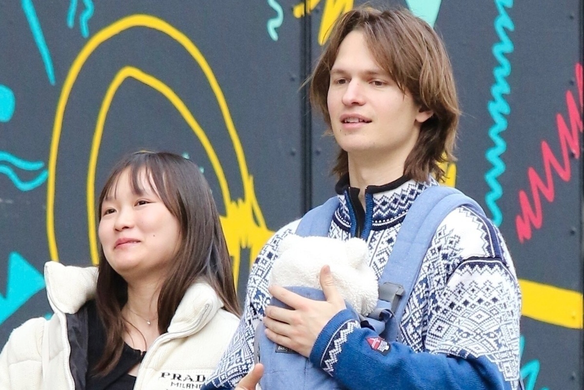     Актер фильма «Дивергент» Энсел Элгорт впервые стал отцом