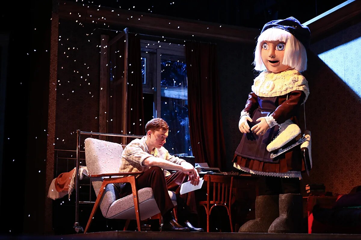   Пресс-показ спектакля «Рыжий. Я всех любил. Без дураков» в Москве 
Алена Бжахова / ТАСС