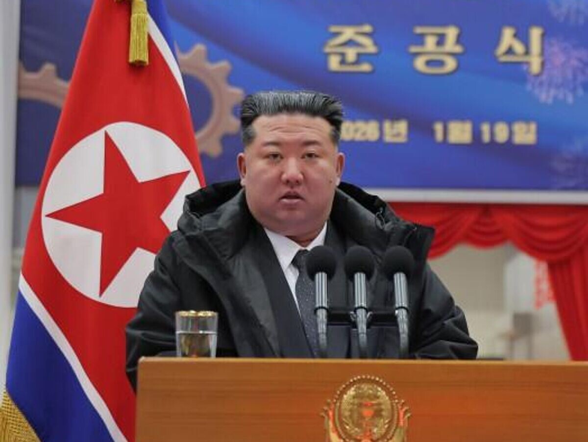    Лидер КНДР Ким Чен Ын на машиностроительном предприятии в Рёнсоне | © Фото : KCNA