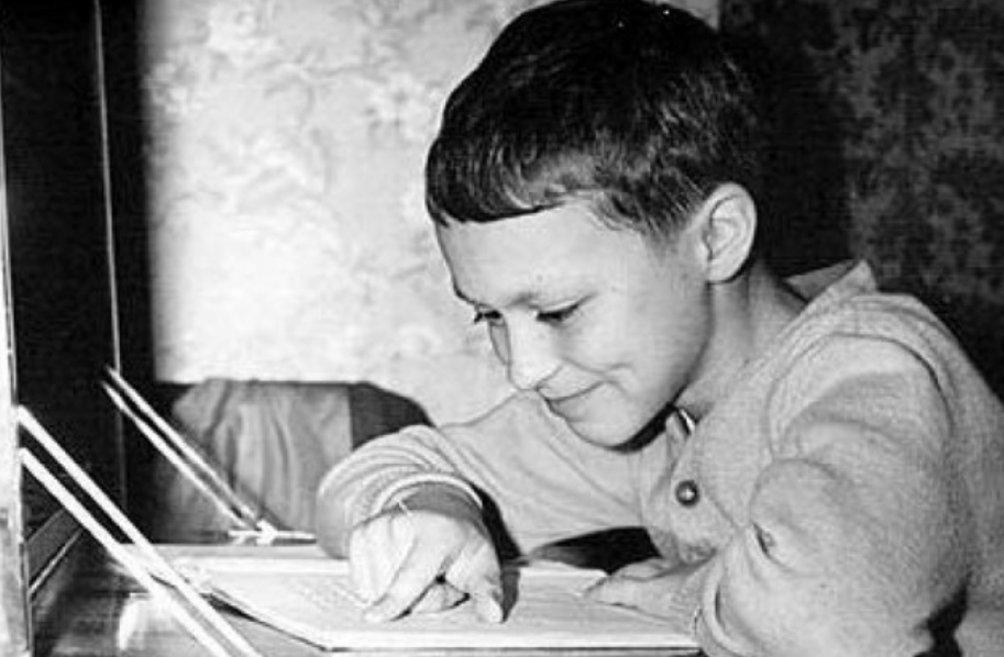 Александр Домогаров в детстве