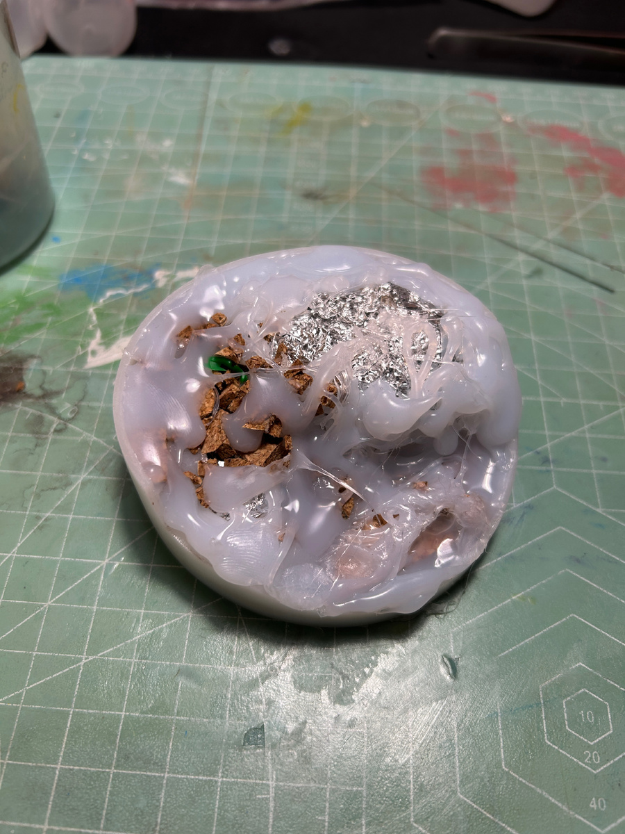 Заливка горячим клеем 