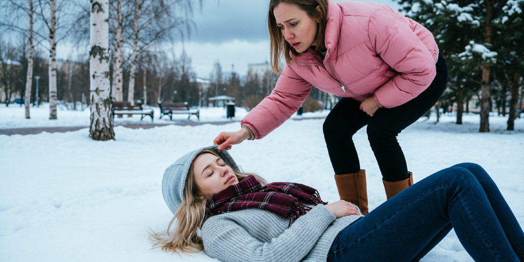 Надя тащила замерзшую девушку сквозь метель, но вместо благодарности, она косо поглядывала на ее мужа