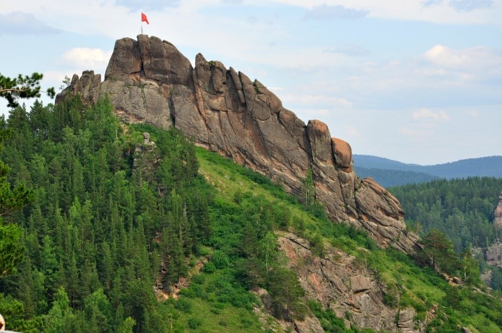 Красноярские Столбы — одно из самых узнаваемых природных мест Сибири