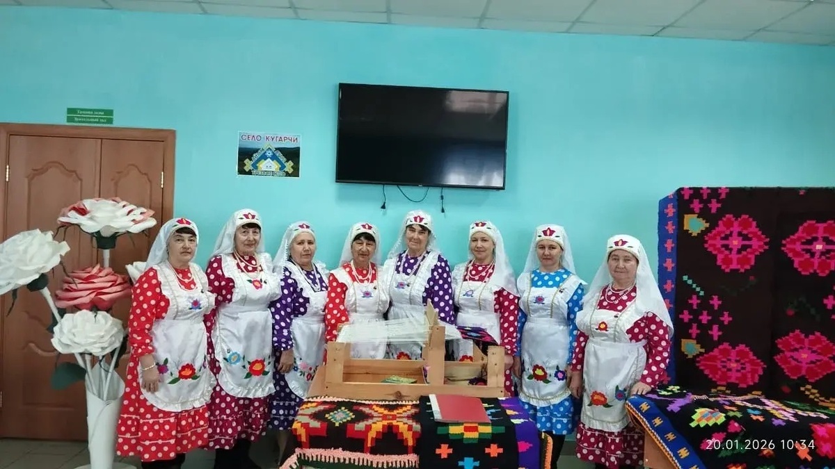     Матур йәшәй, гөрләп эшләй Күгәрсен Күгәрсене