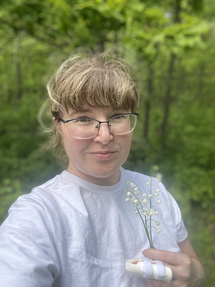 В Казани гипс на одном пальце, а спустя 1,5 месяца когда я обратилась в поликлинику, мне сказали что сломан и второй палец. 