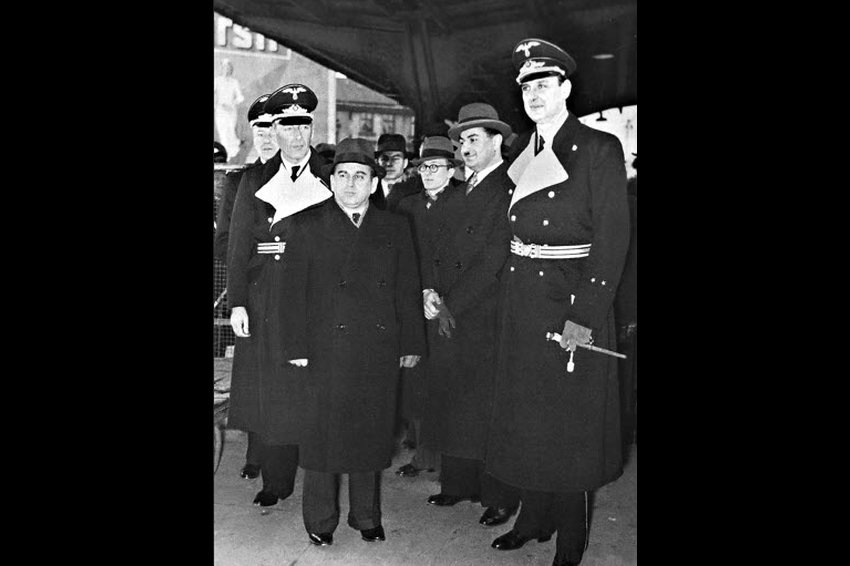 Советский посол В.Г.Деканозов в Берлине