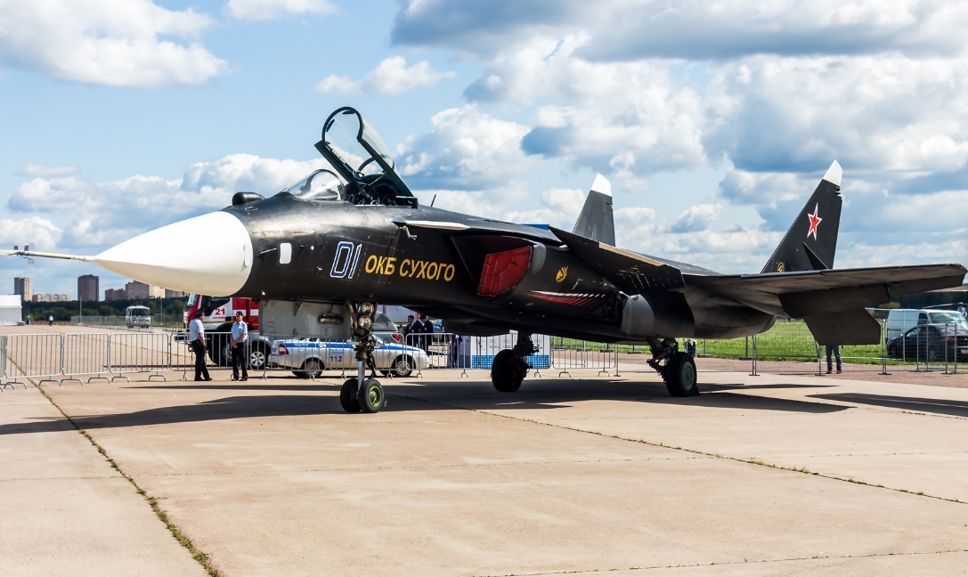 В чем проблема Су-47? Почему крыло с обратной стреловидностью не пошло в серию?