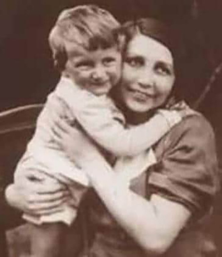 Юрий Энтин в детстве